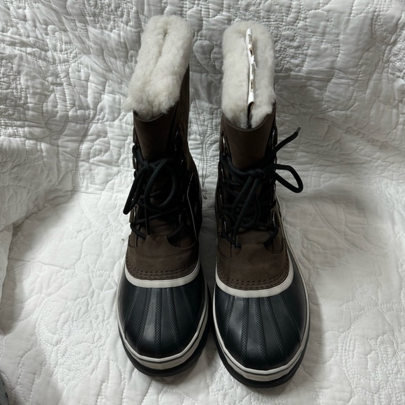 SOREL MEN'S CARIBOU WATER PROOF BOOTS size 9 - Picture 5 of 8